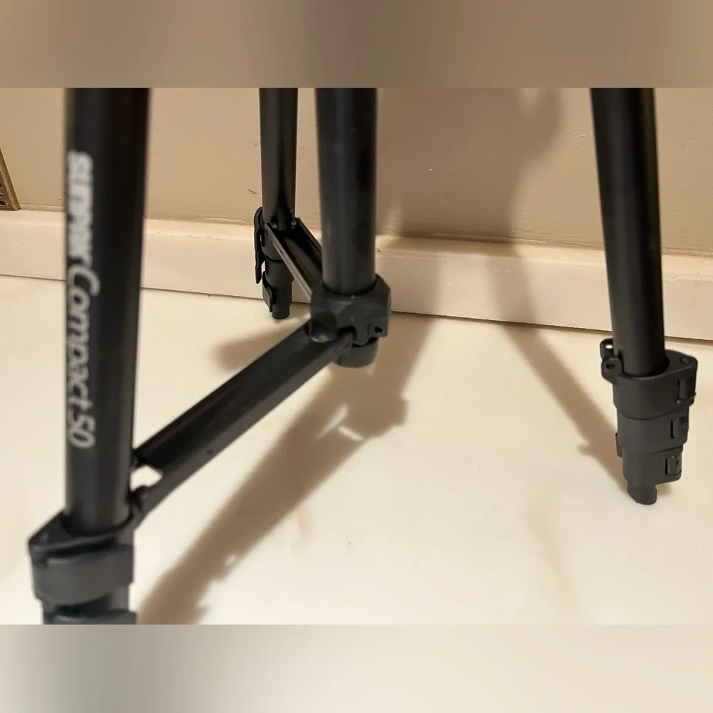 SUNPAK Compact 50 Aluminum Tripod—READ